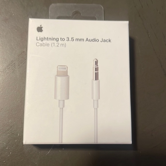 Apple Other - Apple Lighting to 3.5 mm Audio Jack cable